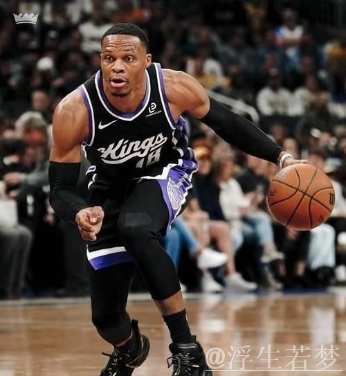 威斯布鲁克创第207次三双纪录却惜败“迷弟” 威斯布鲁克创第207次三双纪录却惜败“迷弟”