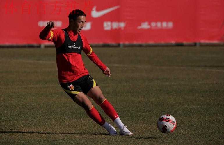 “敢啸”！和康华想当首位纳西族成年国脚